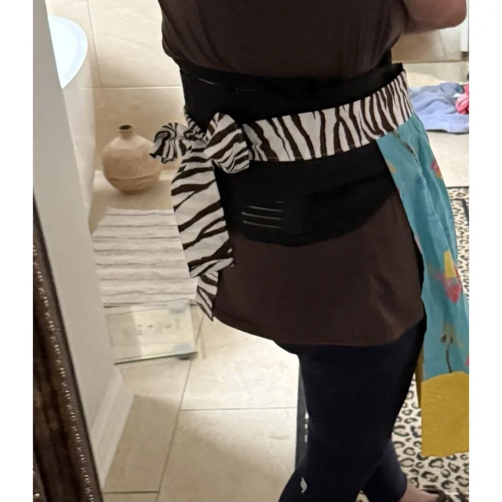 Handmade Waist Apron Beautiful Animal Print The Yellow Part Has Glitter. 5452‎